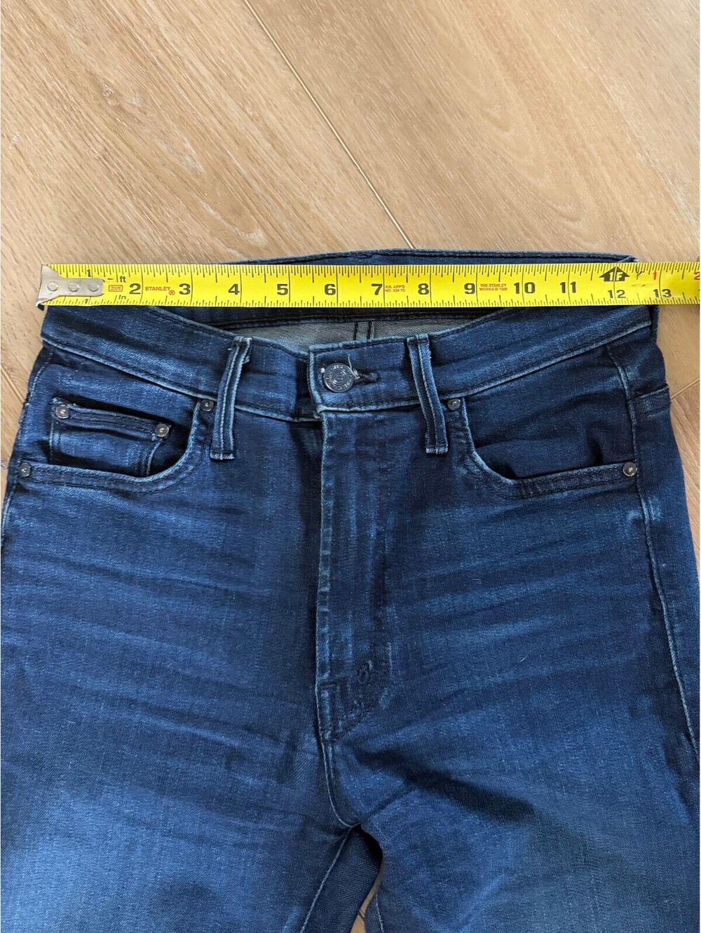 Mother denim Insider Ankle Fray size 26